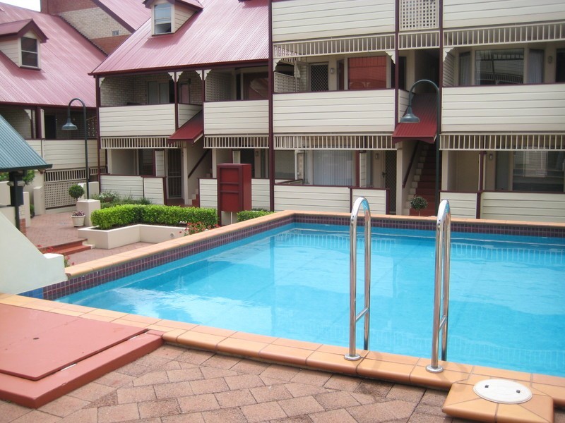 37/53 WARRY STREET, Spring Hill QLD 4000