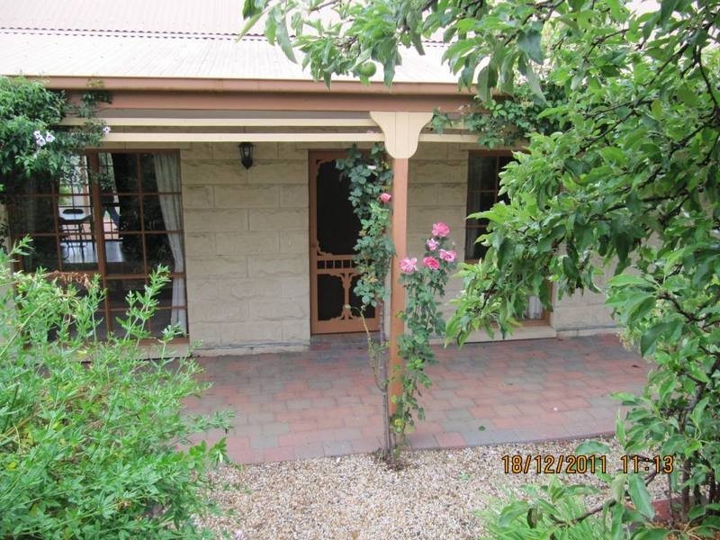 14 Preshaw St, Castlemaine VIC 3450