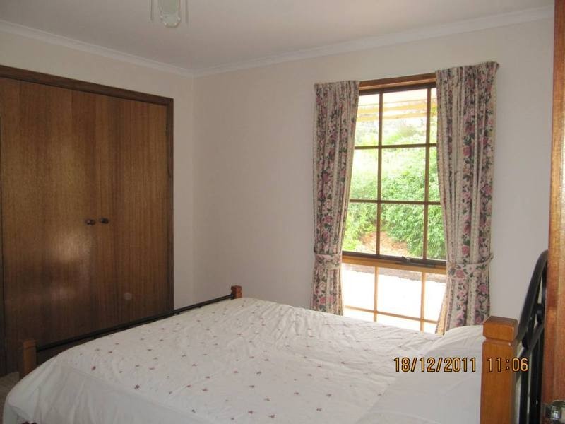 14 Preshaw St, Castlemaine VIC 3450