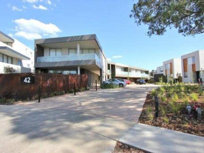 12/42 Eucalyptus Drive, Maidstone VIC 3012