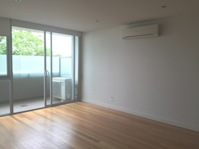 12/42 Eucalyptus Drive, Maidstone VIC 3012