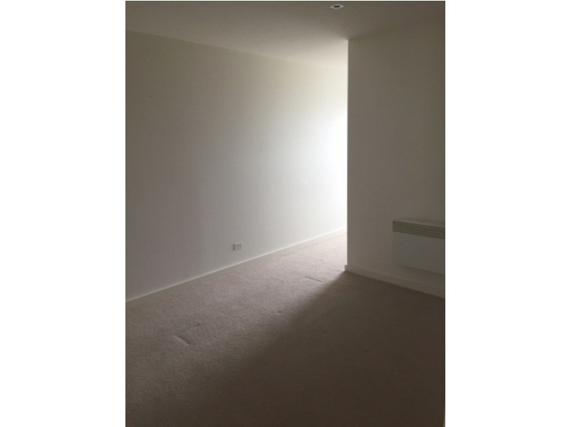 12/42 Eucalyptus Drive, Maidstone VIC 3012