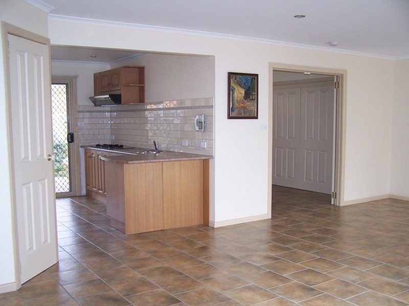 2/41 Erica Avenue, Boronia VIC 3155