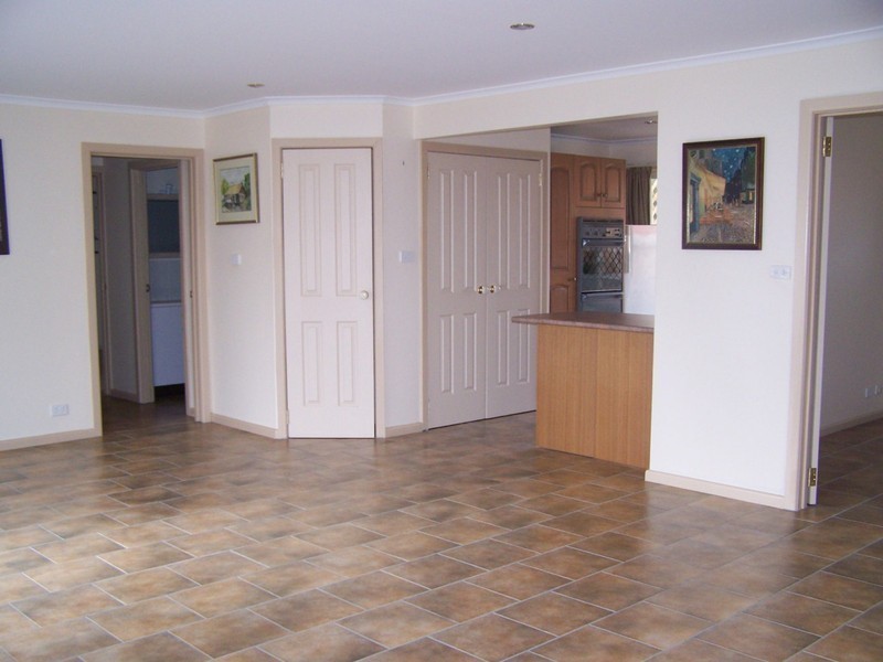 2/41 Erica Avenue, Boronia VIC 3155