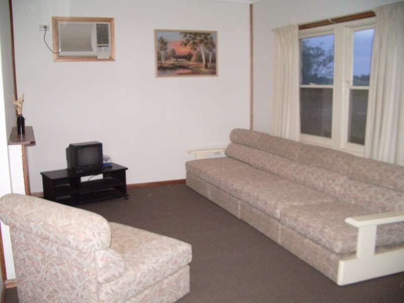 22 Stirling St, Kapunda SA 5373