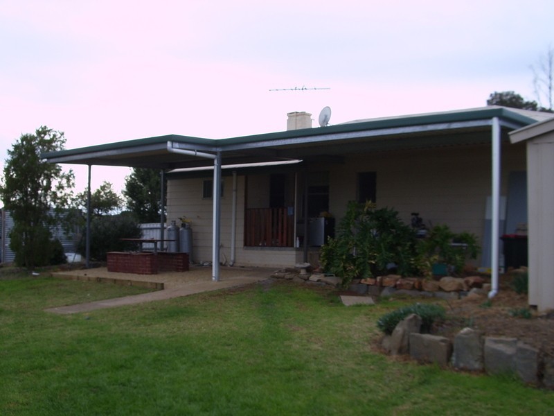 22 Stirling St, Kapunda SA 5373