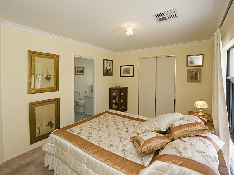 4A Highman St, South Guildford WA 6055