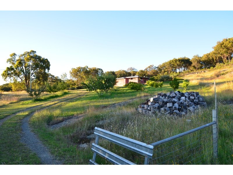 190 Retreat Road, Armidale NSW 2350