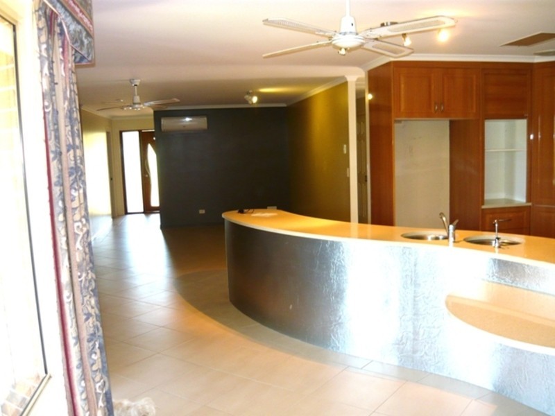 1-3 Doss Court, Urraween QLD 4655