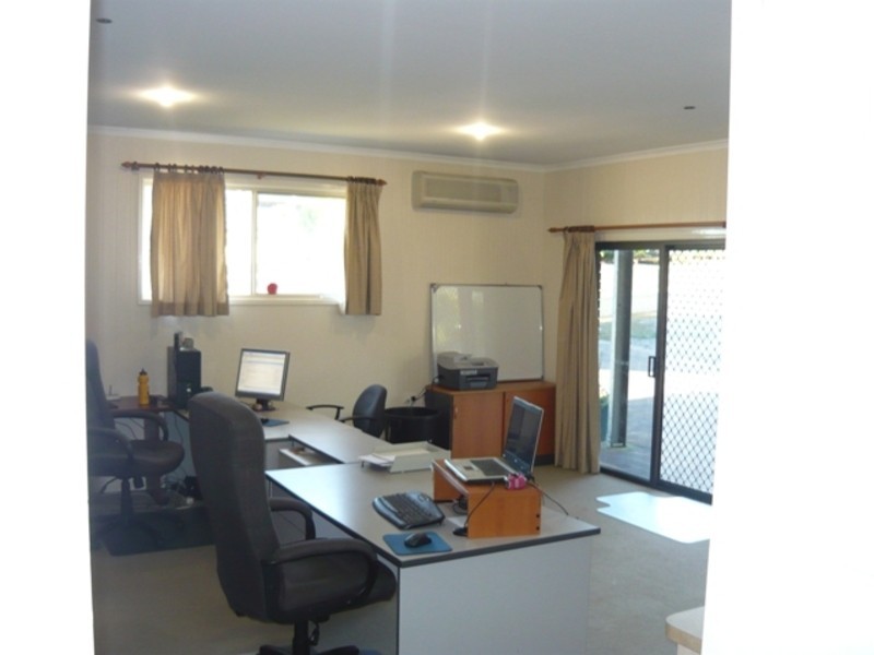 1-3 Doss Court, Urraween QLD 4655