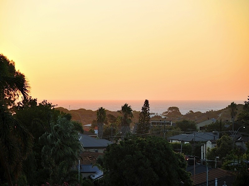 28 Campbell Drive, Hillarys WA 6025