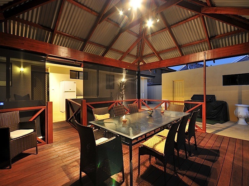 28 Campbell Drive, Hillarys WA 6025