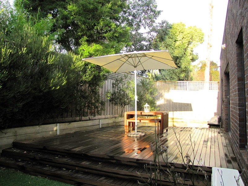 4/18 Ross Road, Croydon VIC 3136