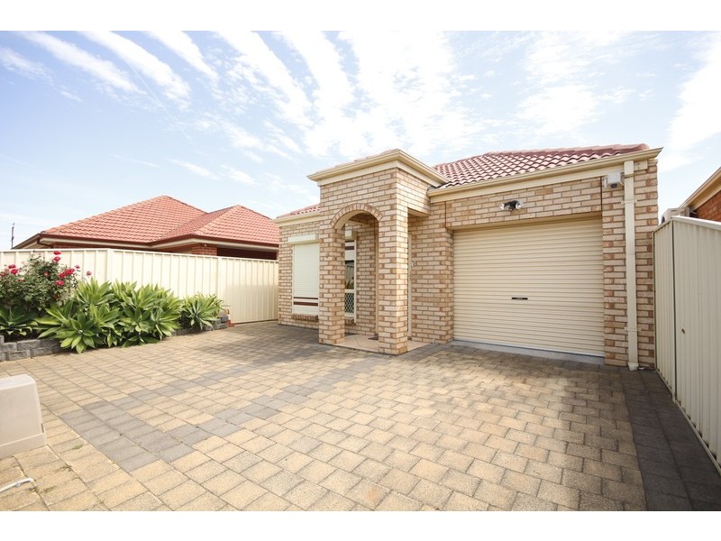 2 Third Ave, Woodville Gardens SA 5012