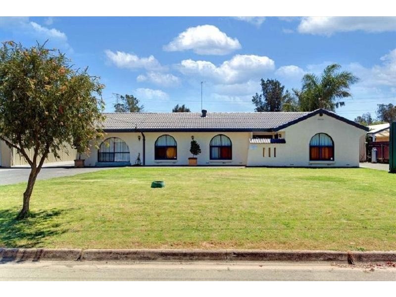 6 Grayling Court, Globe Derby Park SA 5110