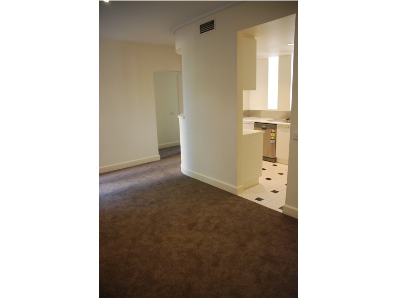 65/211 Wellington Parade South, East Melbourne VIC 3002