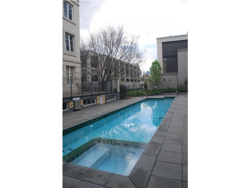 65/211 Wellington Parade South, East Melbourne VIC 3002