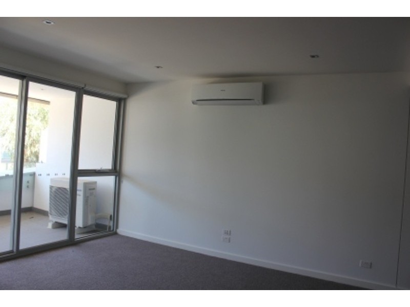 10/15 Eucalyptus Drive, Maidstone VIC 3012