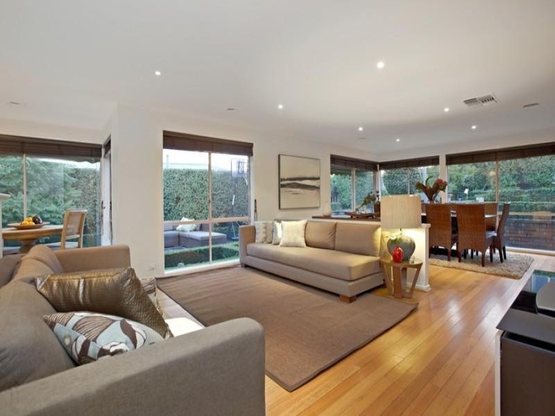 31 Kamarooka Drive, Wattle Glen VIC 3096