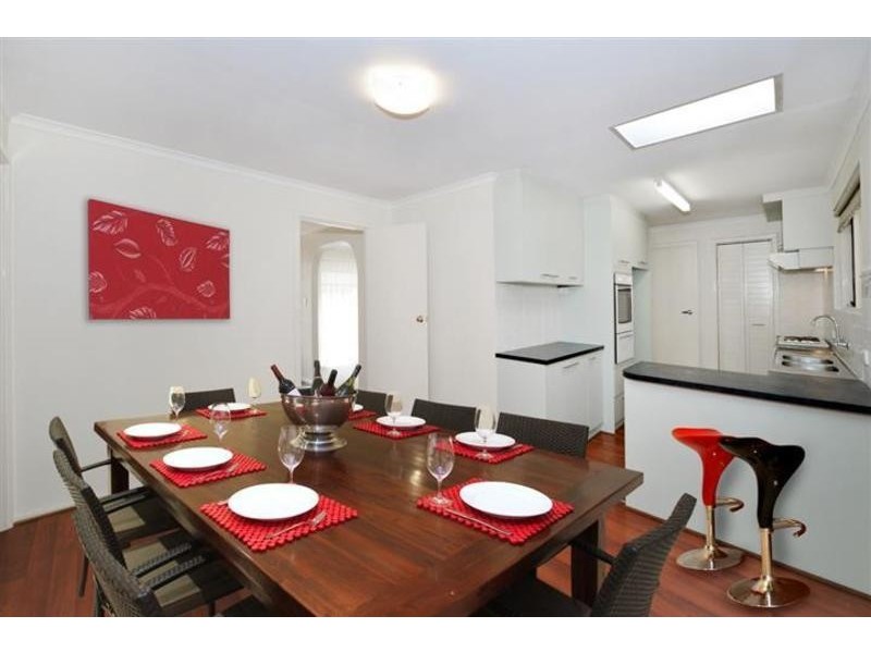 10 Barrdickson Crescent, Happy Valley SA 5159