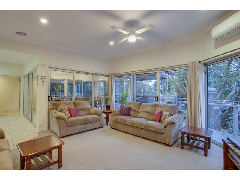 15 Moore Street, Ferntree Gully VIC 3156