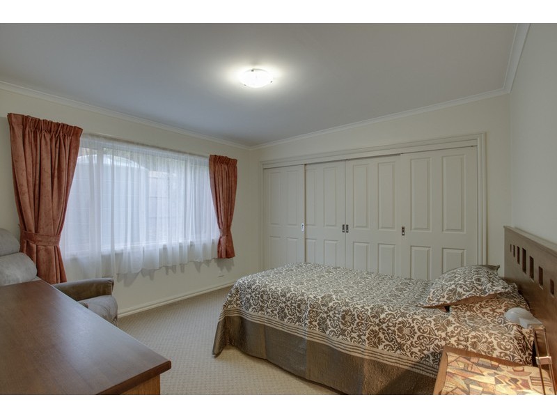 15 Moore Street, Ferntree Gully VIC 3156