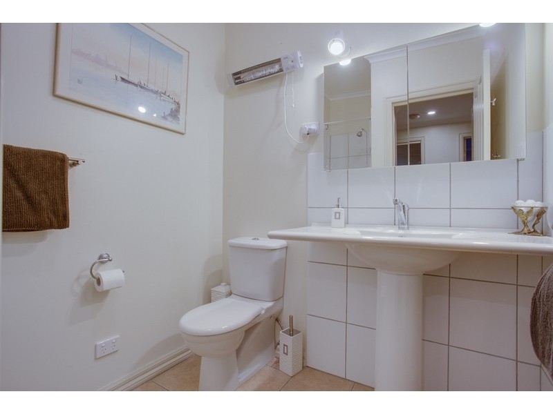 15 Moore Street, Ferntree Gully VIC 3156