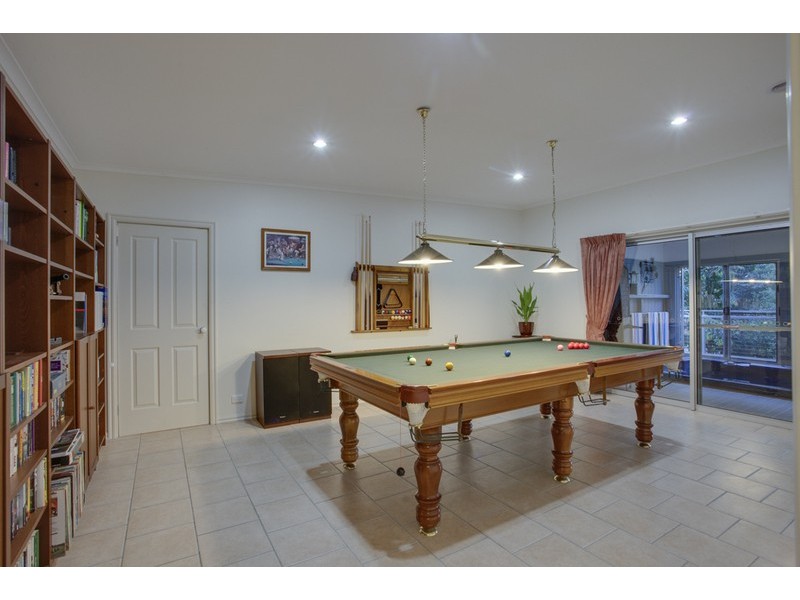 15 Moore Street, Ferntree Gully VIC 3156