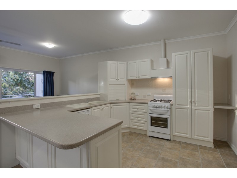 15 Moore Street, Ferntree Gully VIC 3156