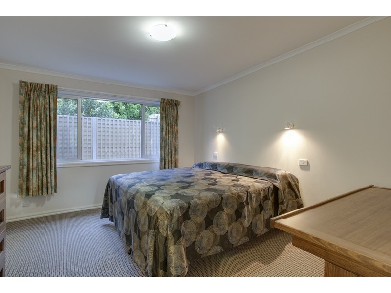 15 Moore Street, Ferntree Gully VIC 3156