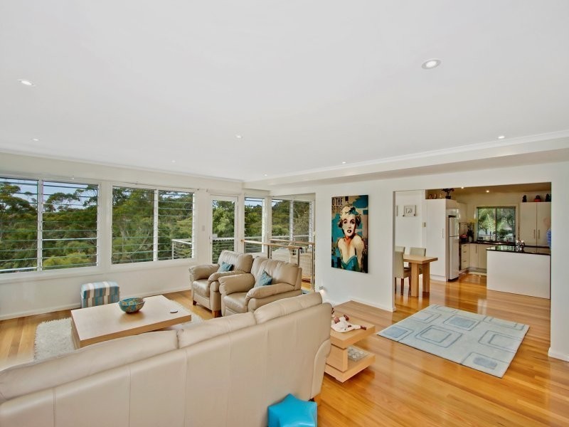 38 Fairscene Crescent, Avoca Beach NSW 2251