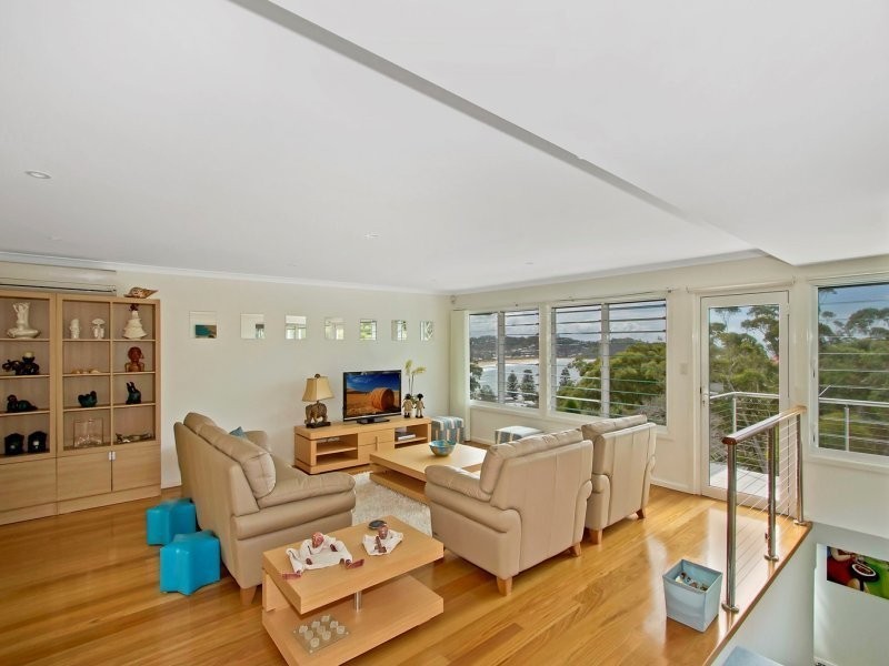 38 Fairscene Crescent, Avoca Beach NSW 2251
