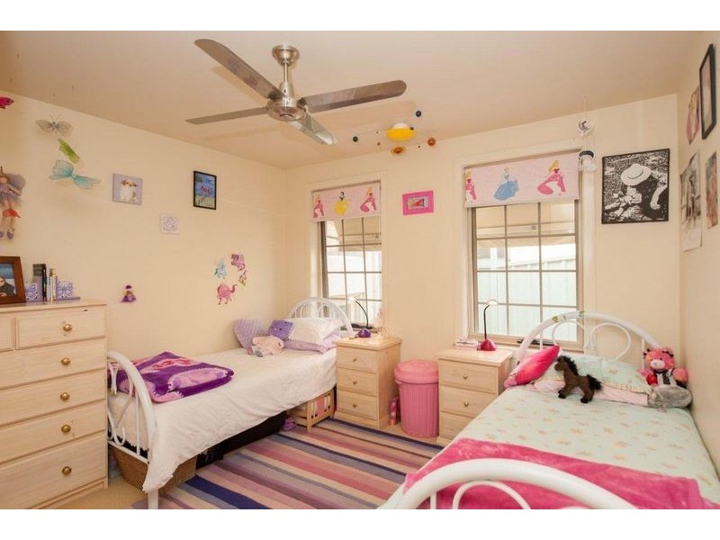 2/705 Hodge Street, Glenroy NSW 2640