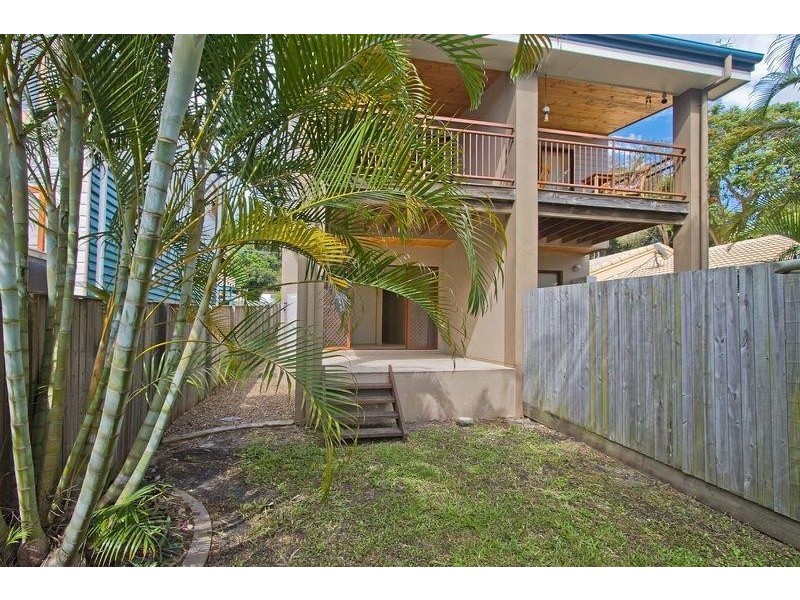 2/23 Biby Street, Tugun QLD 4224