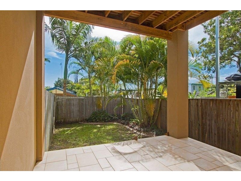 2/23 Biby Street, Tugun QLD 4224