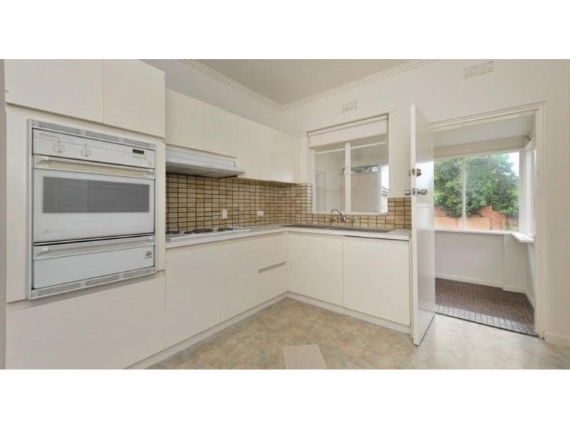 972 Riversdale Rd, Surrey Hills VIC 3127