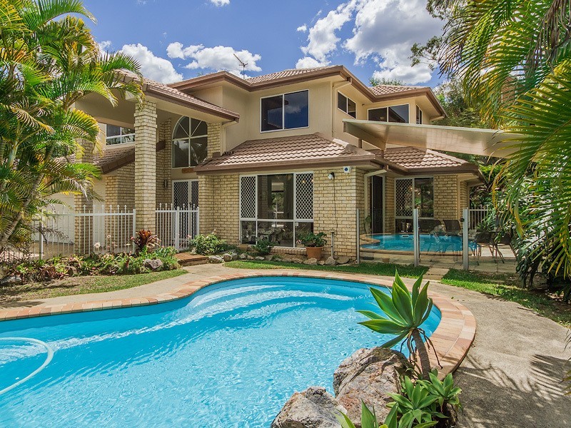 15 Ballarat Court, Tallai QLD 4213