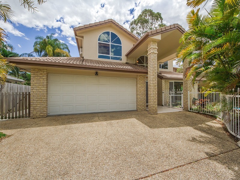 15 Ballarat Court, Tallai QLD 4213