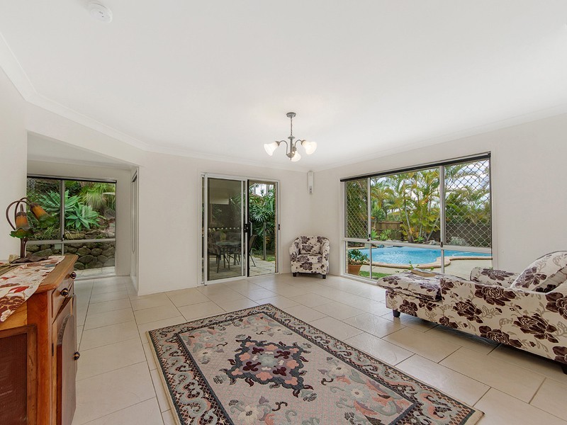 15 Ballarat Court, Tallai QLD 4213