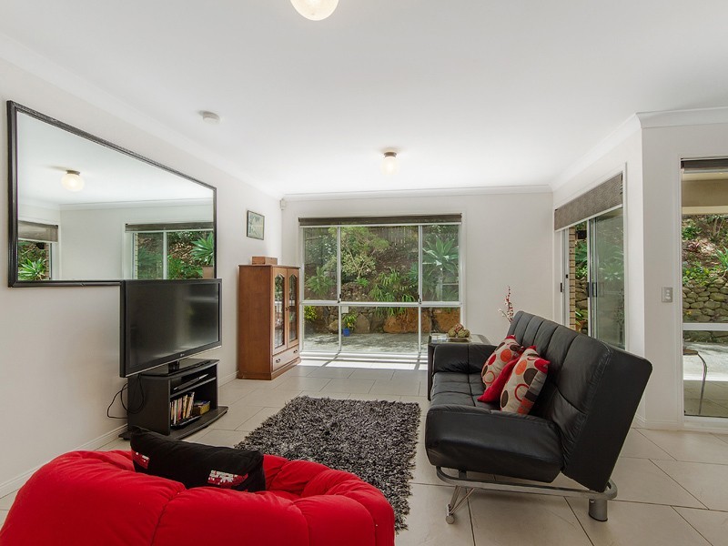15 Ballarat Court, Tallai QLD 4213