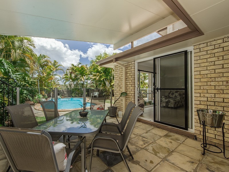 15 Ballarat Court, Tallai QLD 4213
