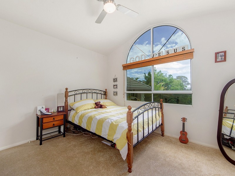 15 Ballarat Court, Tallai QLD 4213