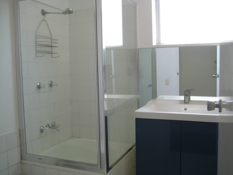 8/188 Butterfield Street, Herston QLD 4006