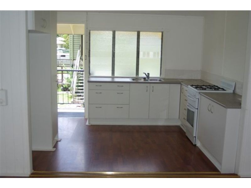 1-4/196 Murray St, Allenstown QLD 4700