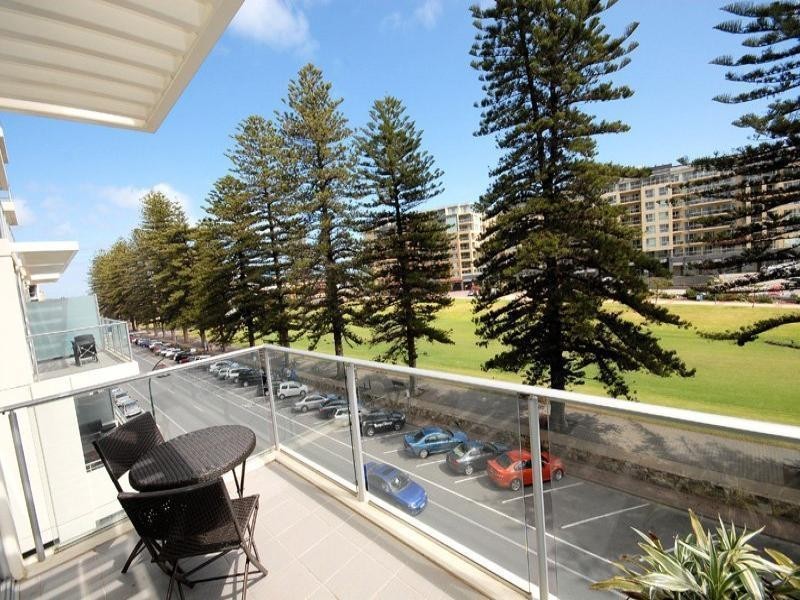 414/27 Colley Terrace, Glenelg SA 5045