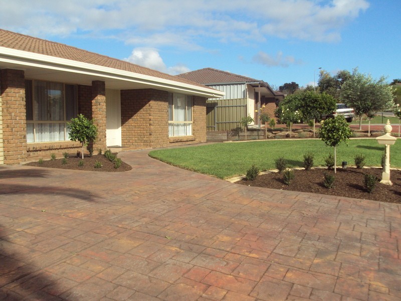 10 Normandy Rd, Woodcroft SA 5162