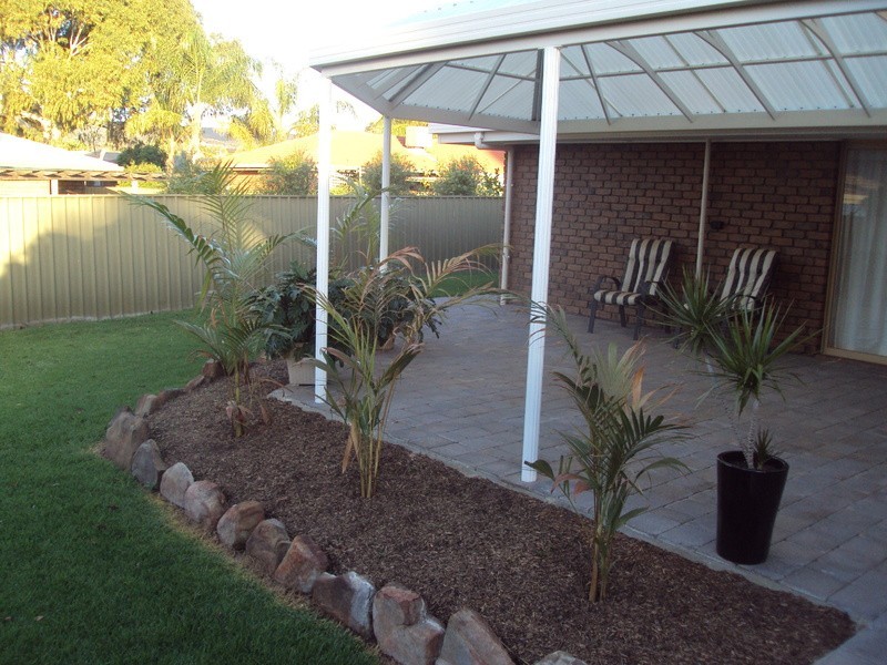 10 Normandy Rd, Woodcroft SA 5162