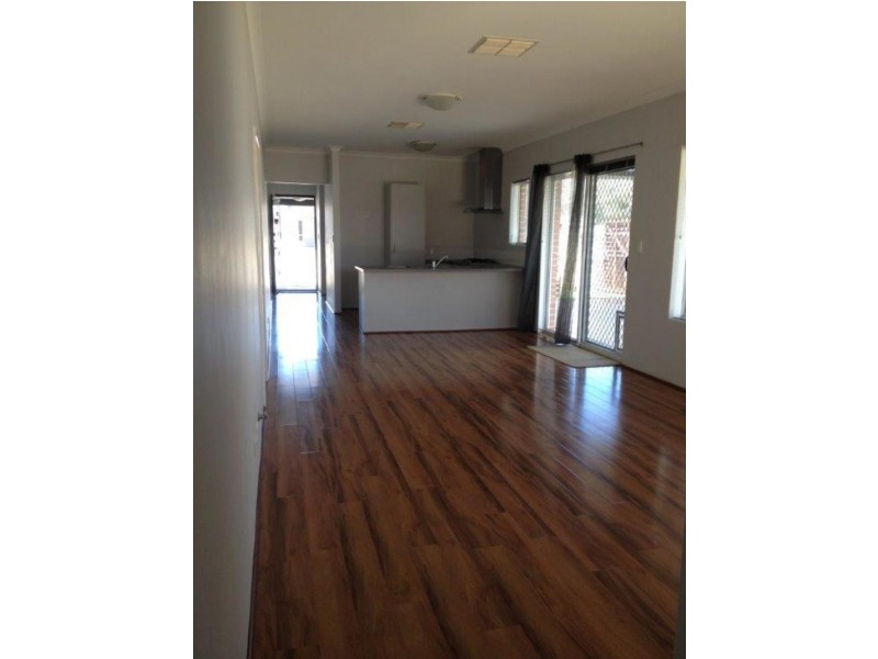 24 Elemi Bend, Atwell WA 6164