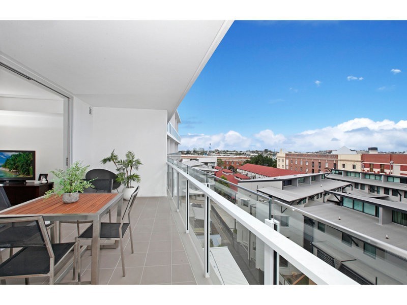 702/113 Commercial Road, Teneriffe QLD 4005