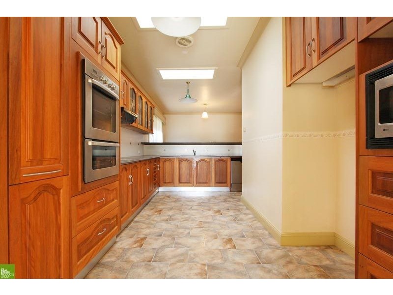 183 Kanahooka Rd, Kanahooka NSW 2530